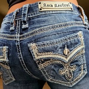🤘NeW🎸 ROCK REVIVAL RIMA EMBELLISHED EASY SKINNY JEANS 32